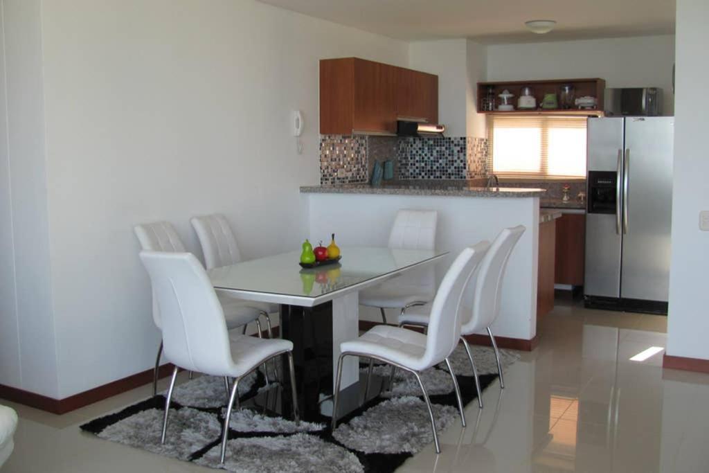 Acogedor Con Vista Al Mar En Zazue A 300 Metros De La Playa Bellohorizonte Apartamento